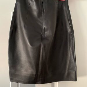Genuine leather skirt